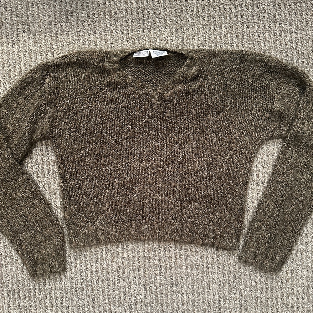 Arizona Jean Company Olive V-Neck Sweater